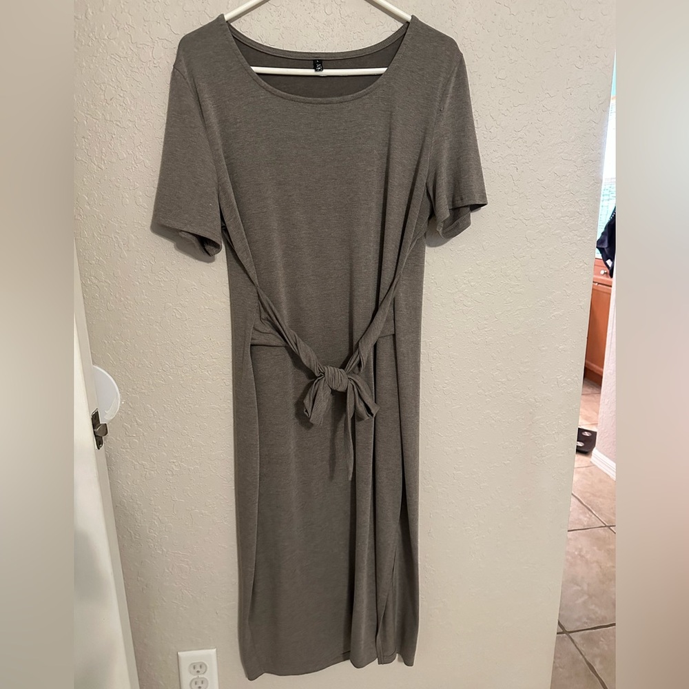 Short Sleeve Midi Dress with Slit and Tie Waist